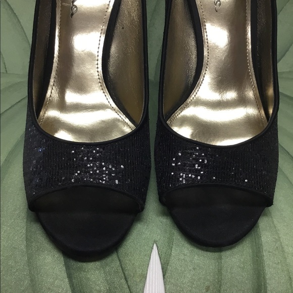 Touch Of Nina With Black Crystals - Picture 6 of 8